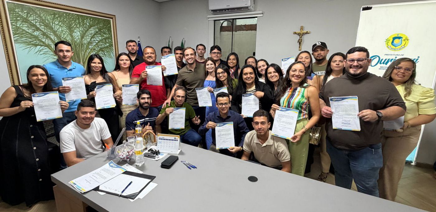Prefeitura de Ouricuri dá posse a 27 novos concursados e reforça quadro de servidores